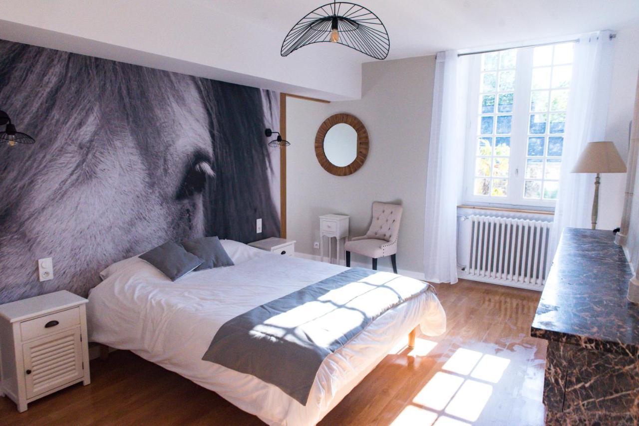 Le Bas Chitray Bed & Breakfast Menil ภายนอก รูปภาพ