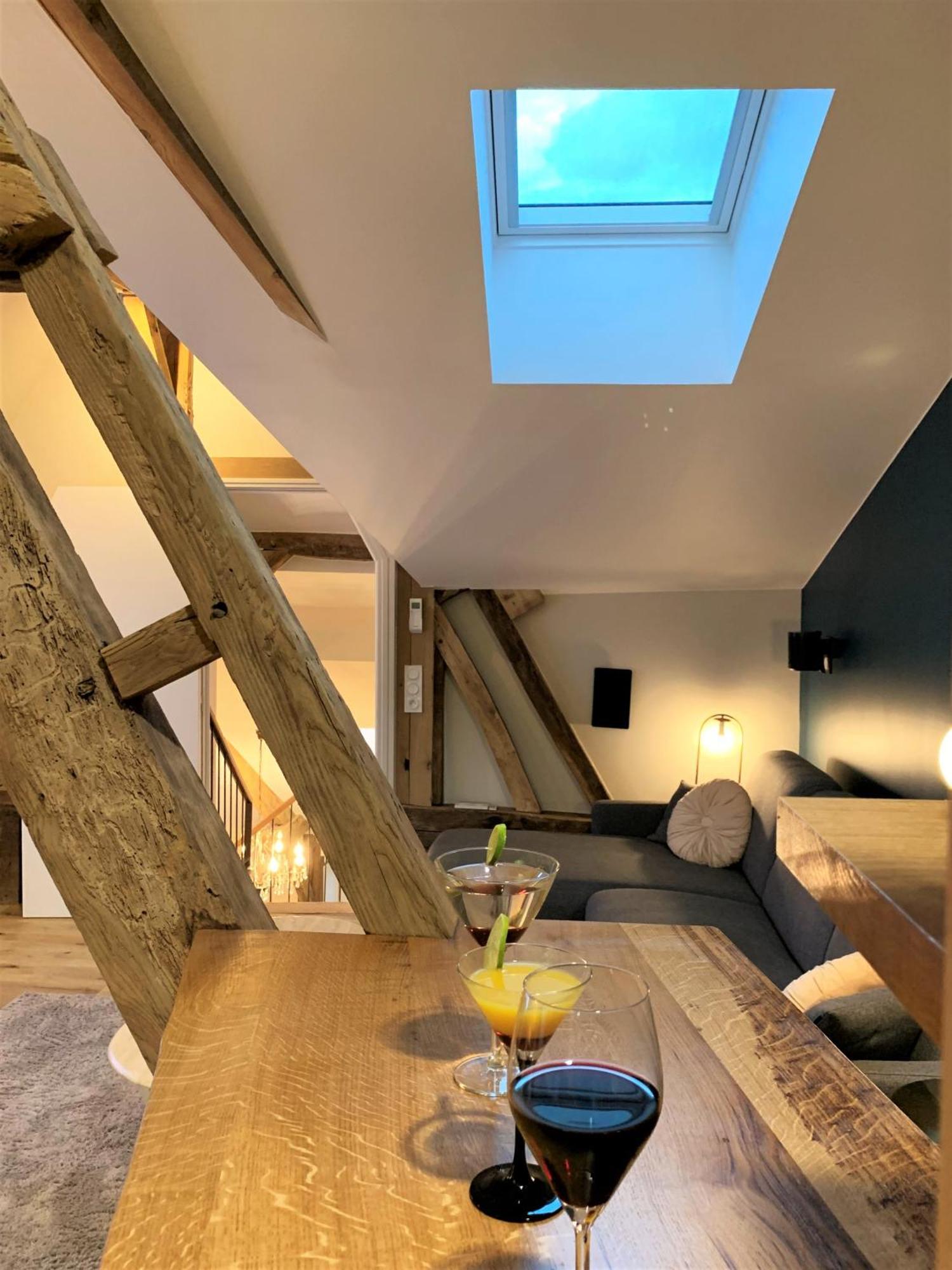 Le Bas Chitray Bed & Breakfast Menil ภายนอก รูปภาพ