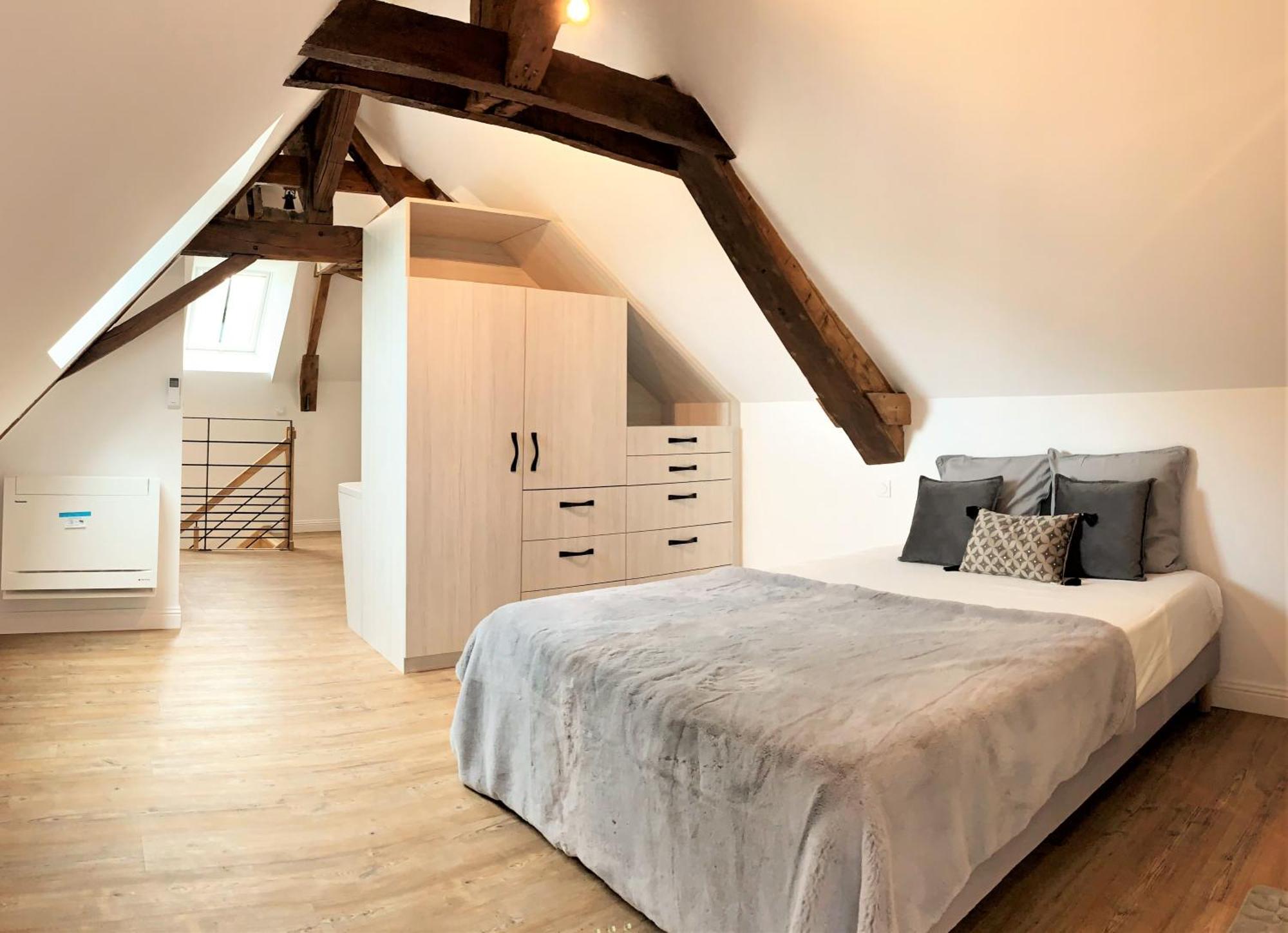 Le Bas Chitray Bed & Breakfast Menil ภายนอก รูปภาพ